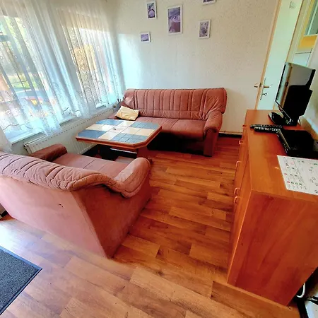 Ferienhaeuser Und Bernt Neumann Apartment Chorin